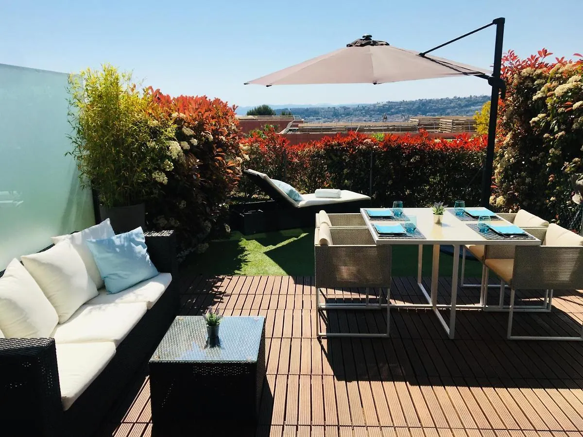 Luxury Flat Nice Panoramic View - Swimming Pool - Parking - Terrace Apartament