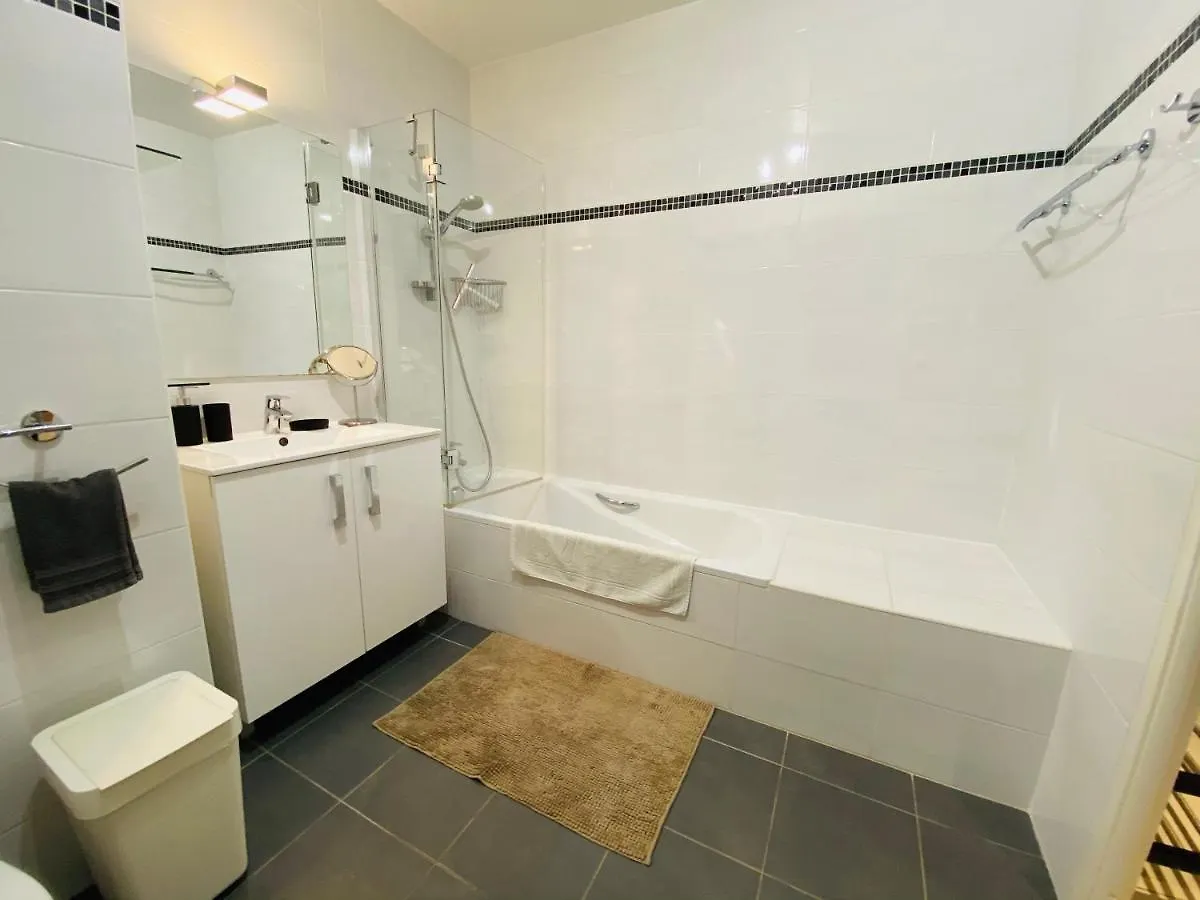 Luxury Flat Nice Panoramic View - Swimming Pool - Parking - Terrace Francja